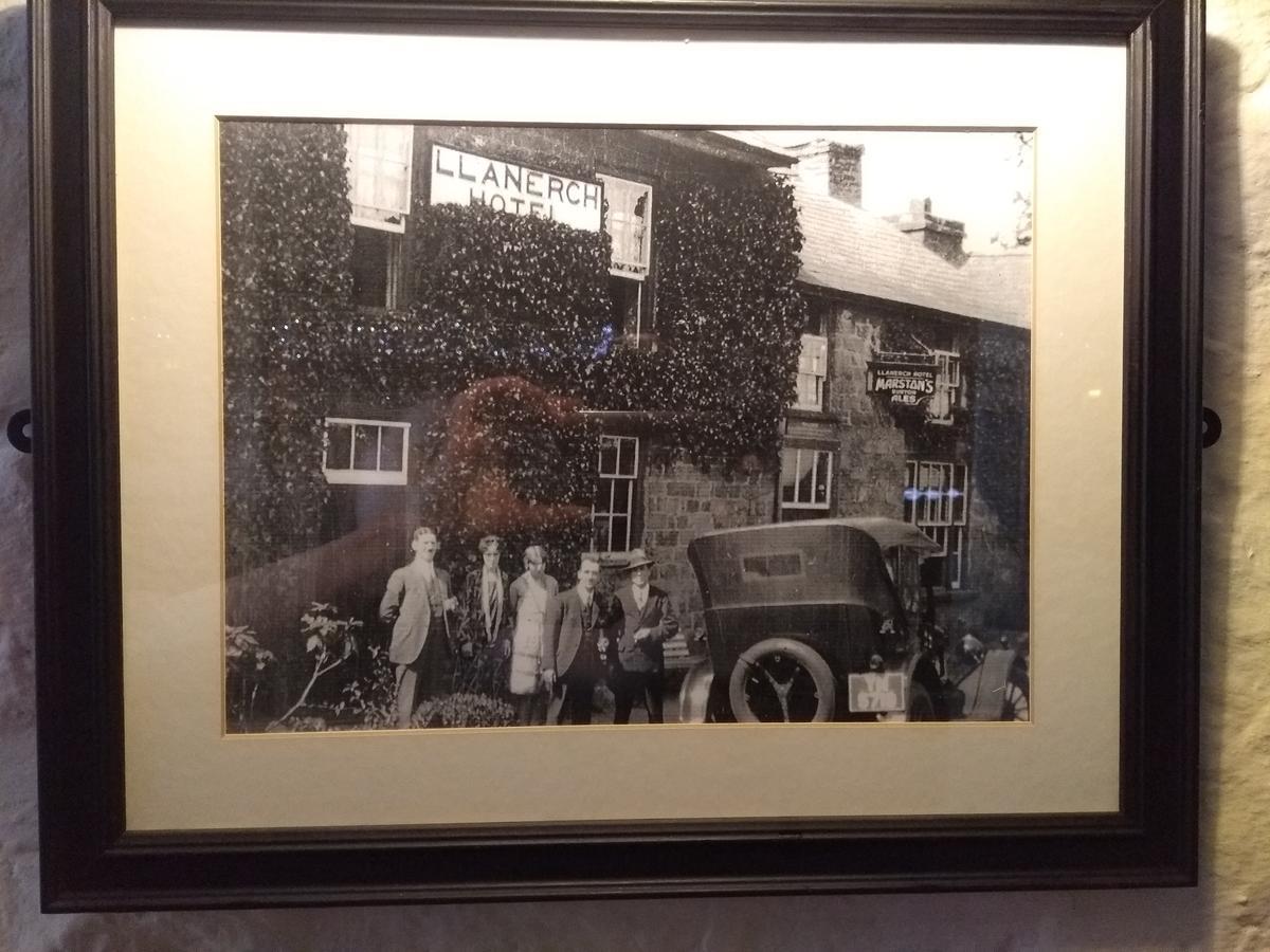 Hotel Llanerch