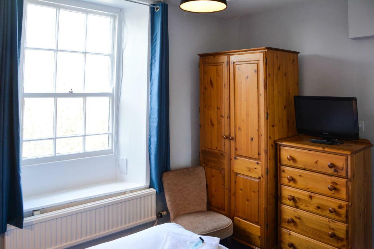 Llanerch 3*